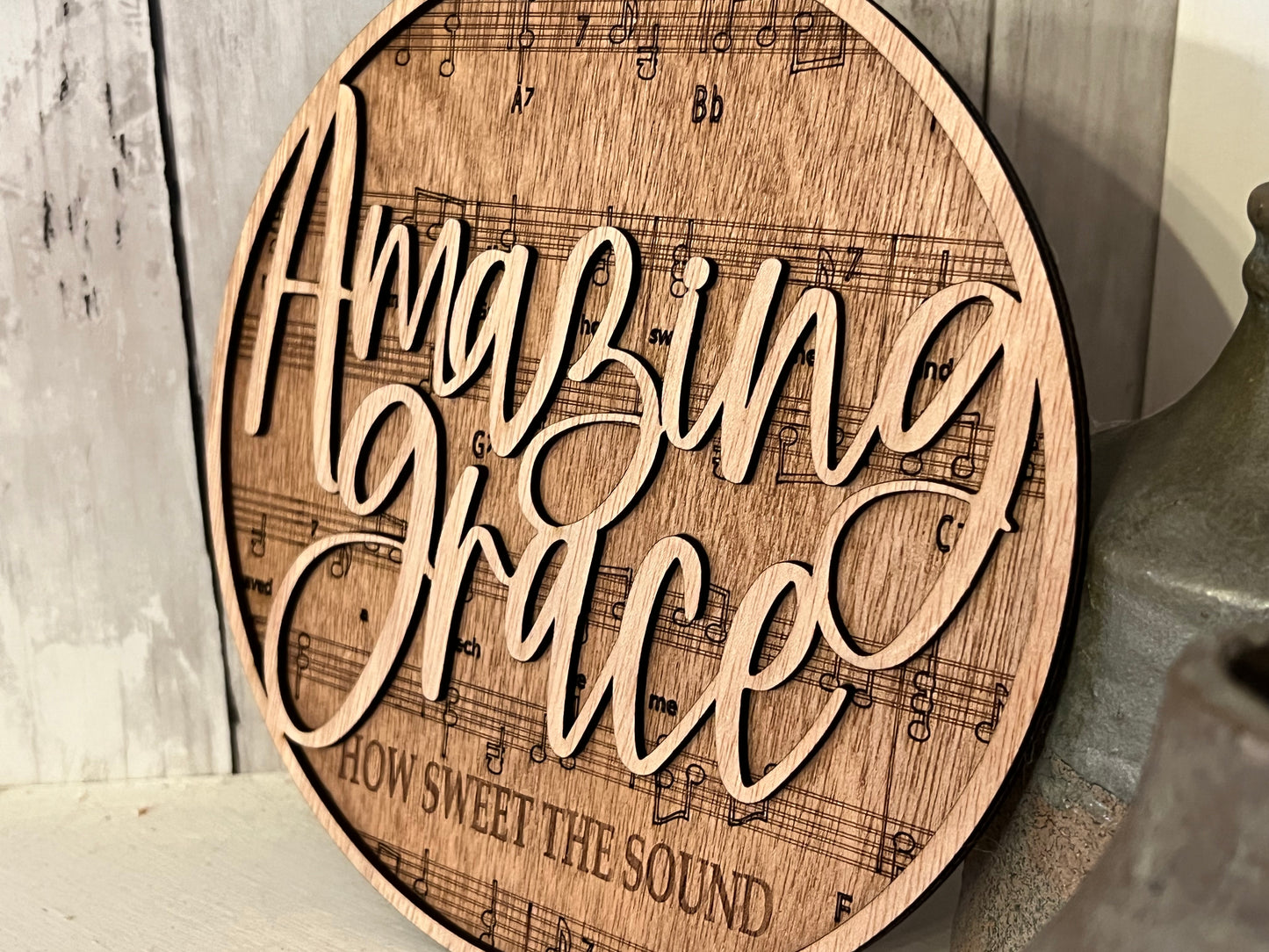 Amazing Grace Shelf Round
