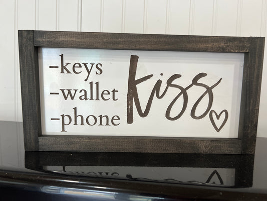 Keys Wallet Kiss